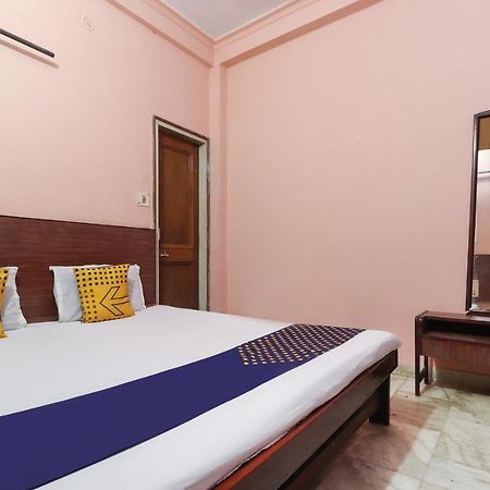 Spot On Jaiswal Guest House Hasanganj Екстериор снимка