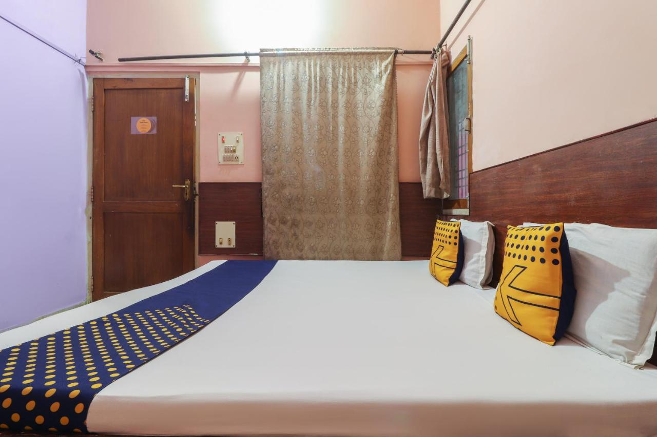 Spot On Jaiswal Guest House Hasanganj Екстериор снимка