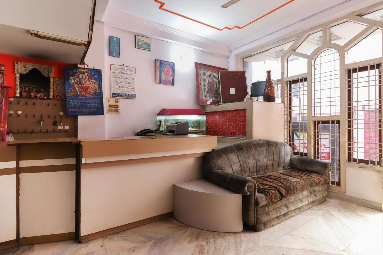 Spot On Jaiswal Guest House Hasanganj Екстериор снимка