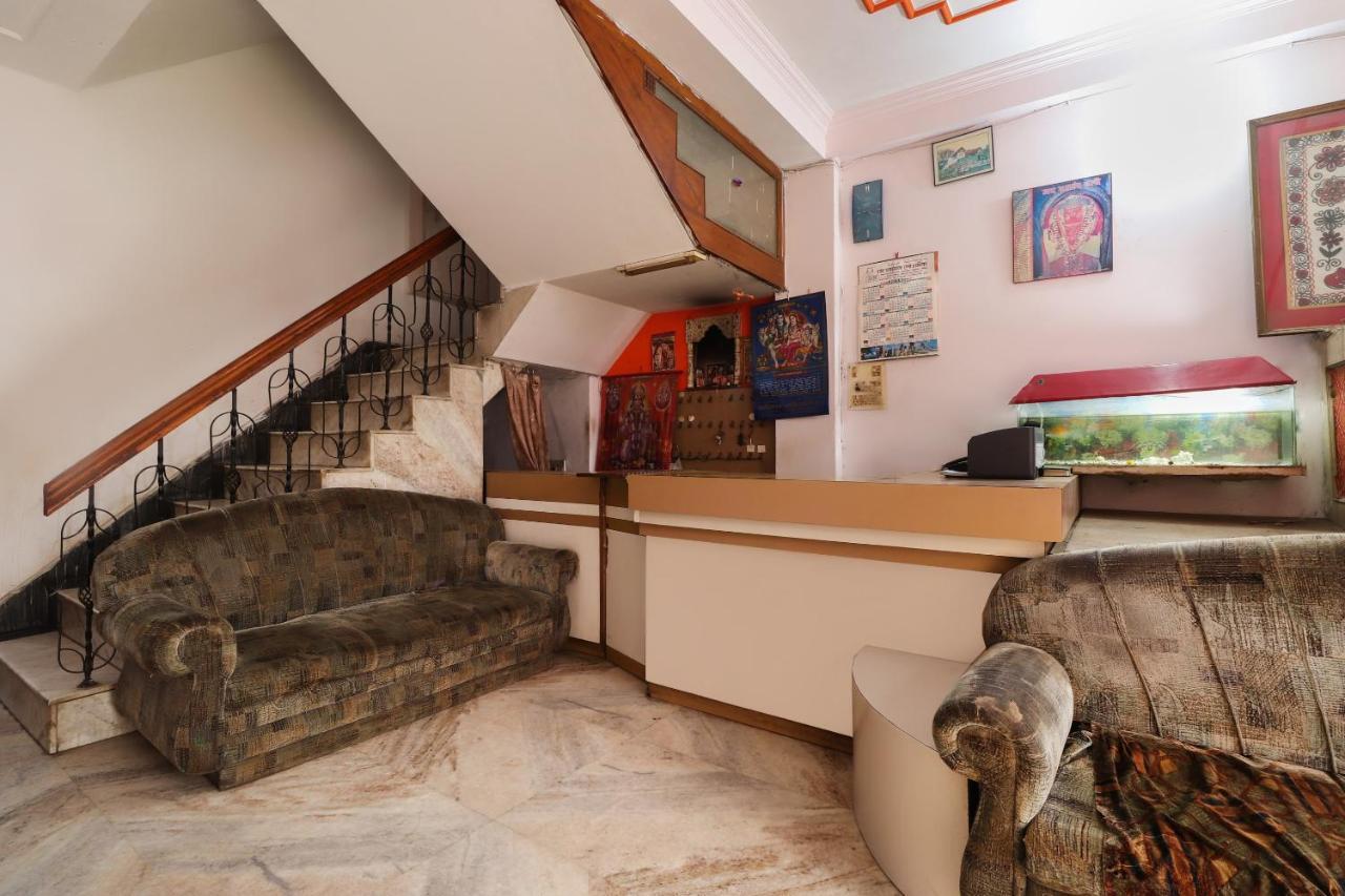 Spot On Jaiswal Guest House Hasanganj Екстериор снимка