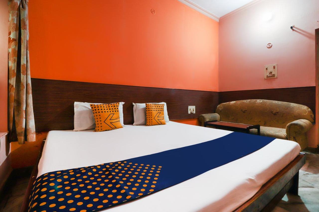 Spot On Jaiswal Guest House Hasanganj Екстериор снимка